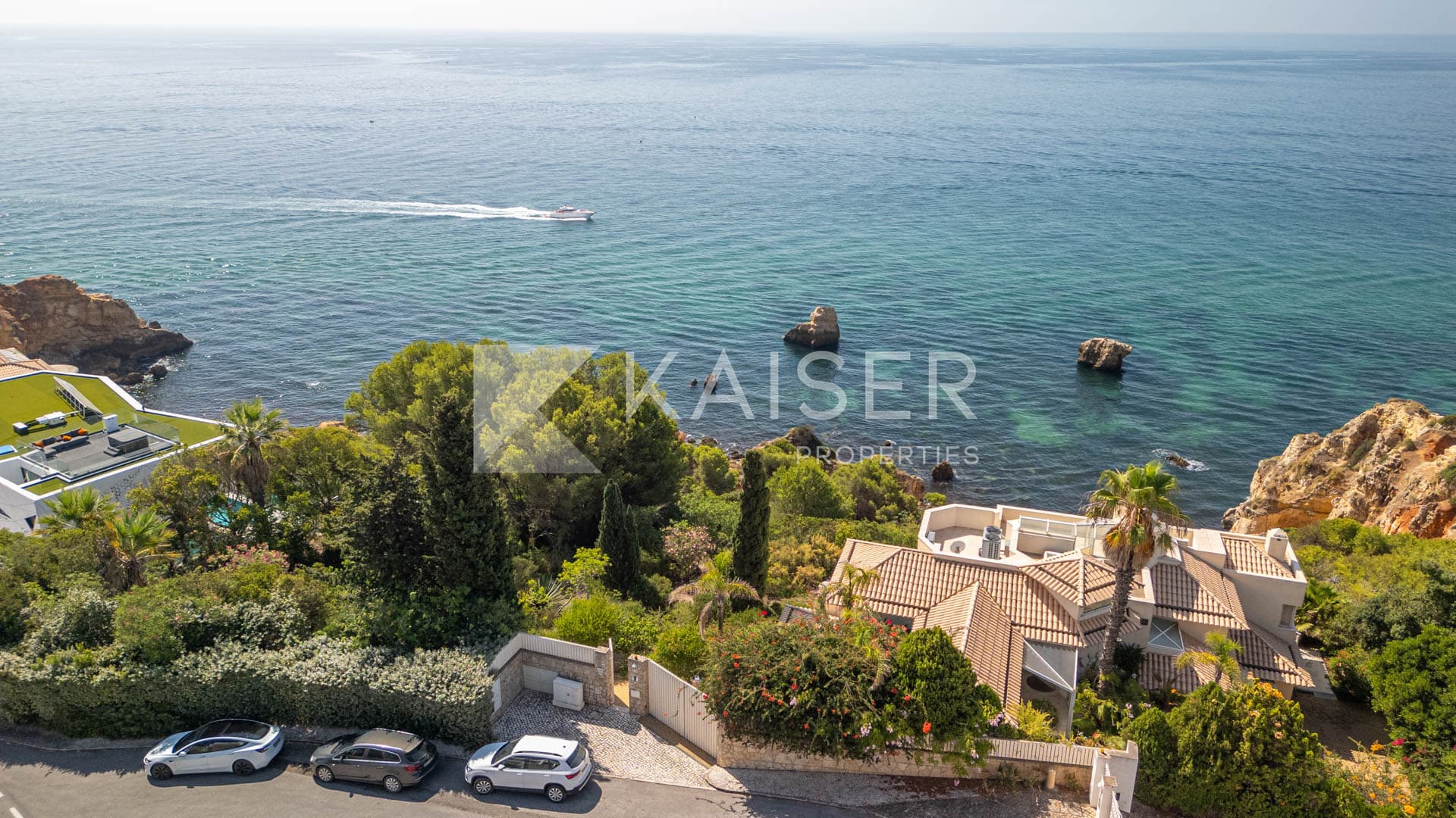Oceanfront jewel with lift and steam bath