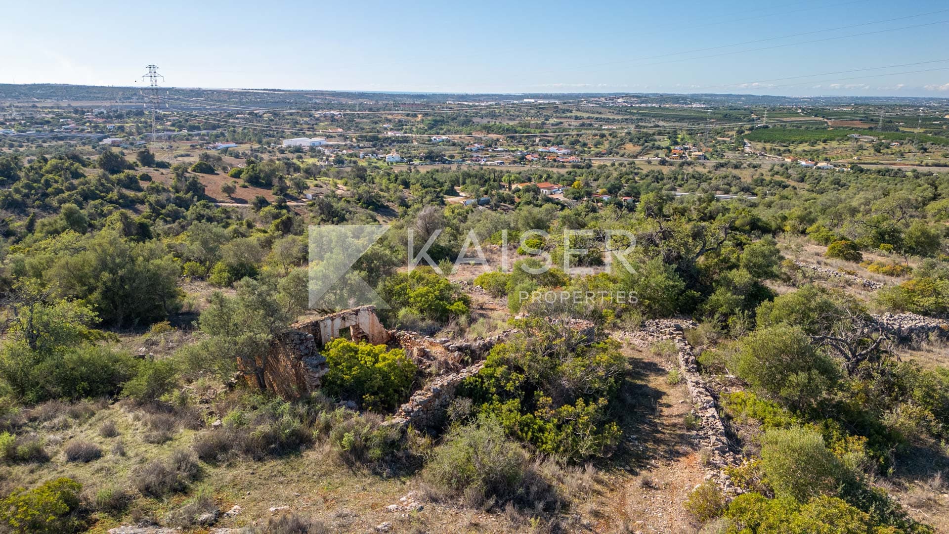 Building plot with approved 4-bedroom villa project