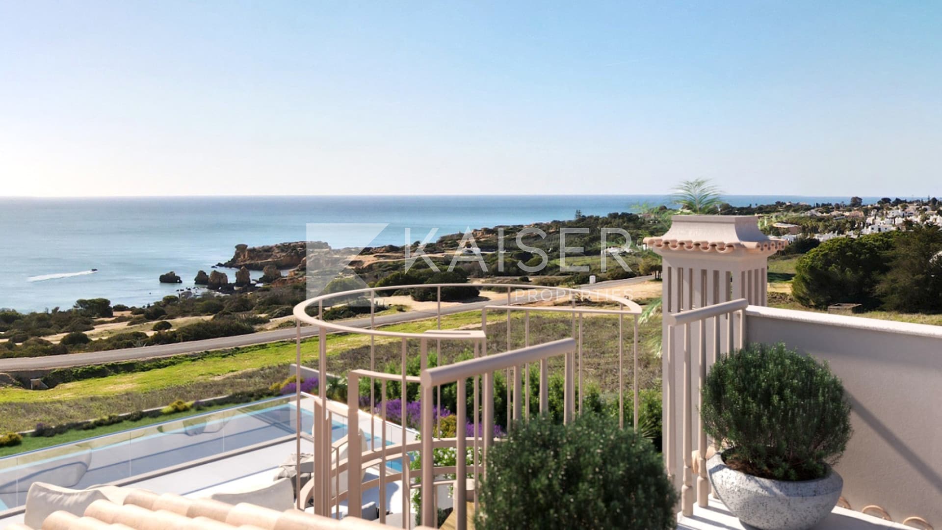 Villa with infinity pool in a quiet location