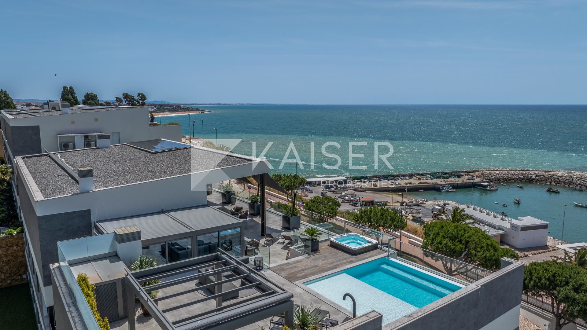 Waterfront penthouse with private pool and jacuzzi
